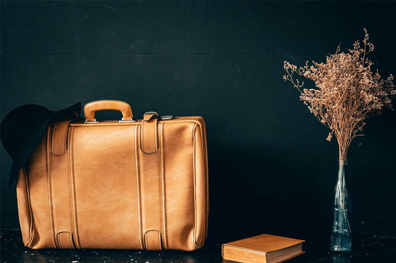The Modern Man's Guide to Choosing the Perfect Bag